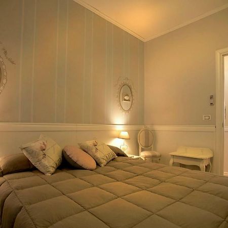 Casa Di Charme "Rosa-Rosae" Appartement Verona Buitenkant foto