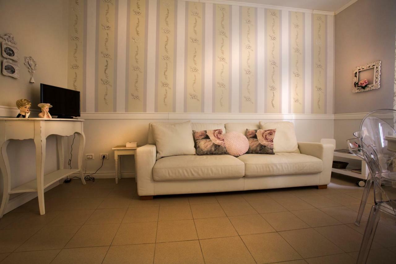 Casa Di Charme "Rosa-Rosae" Appartement Verona Buitenkant foto